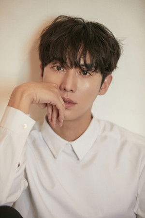 Kwon Hwa-woon Kwon Hwa-woon