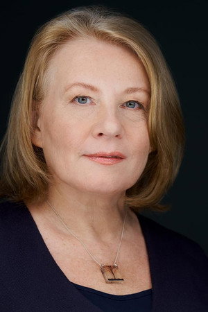 Elizabeth Saunders Elizabeth Saunders